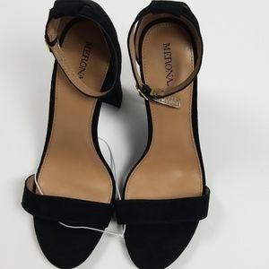 Merona faux suede heeled sandal Size 9.5
